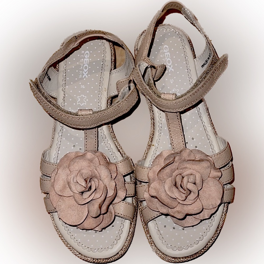 Girls sandals